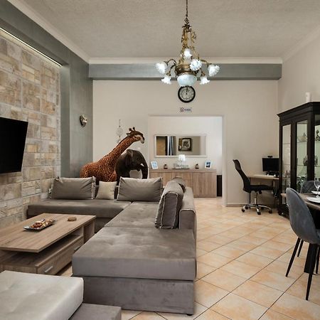 Karis Luxury Home Ханя Екстериор снимка